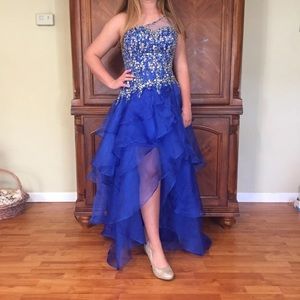Gorgeous Mori Lee prom or pageant dress